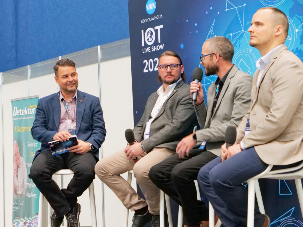 Roundtable discussion on current IoT trends